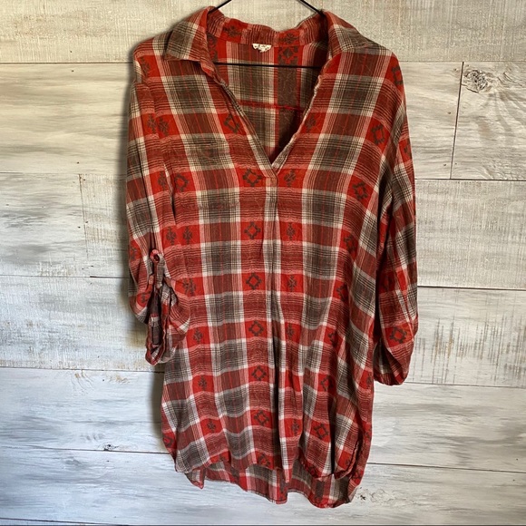 En Creme Boyfriend Orange & Gray Mix Plaid Tunic - Picture 2 of 9